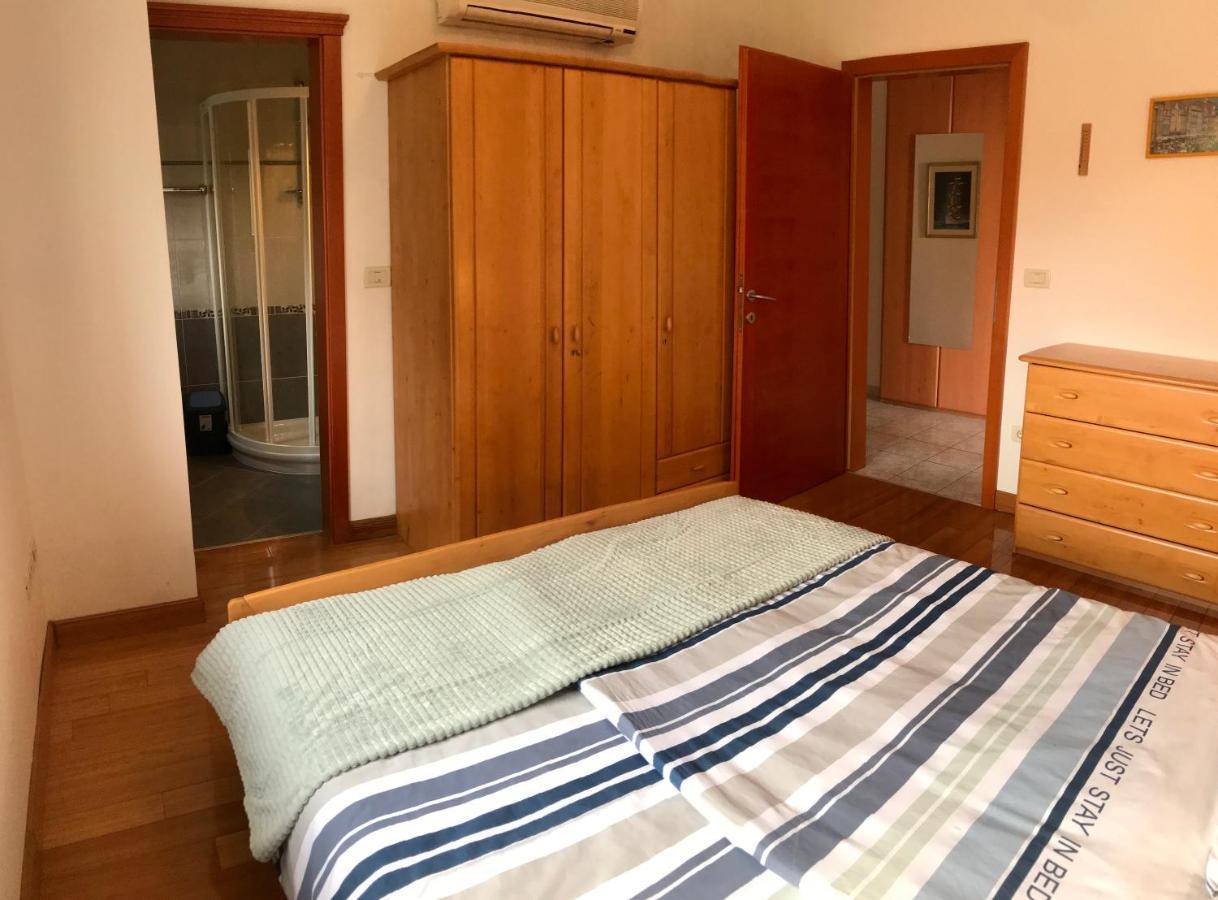 Todor Seaside Apartments โลเวร็ตชิกา ภายนอก รูปภาพ